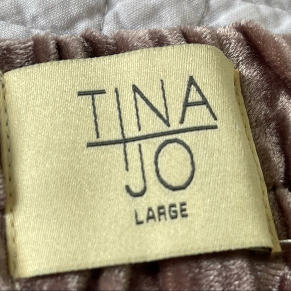 Anthropologie Tina Jo mauve lilac velvet pull on straight leg pants size large - Picture 6 of 9